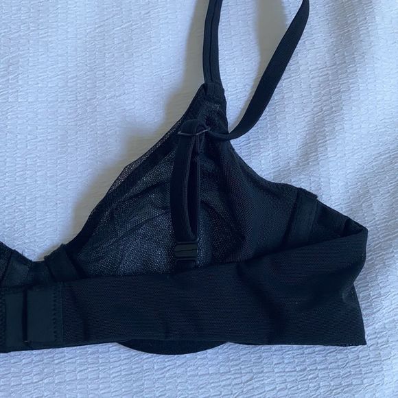 SKIMS
Mesh Underwire Bra In Onyx - Picture 4 of 5